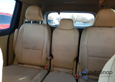 2015 Kia Sedona Lx из США, поврежденный, VIN KNDMB5C10F6019408